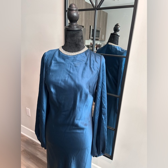 Mac Duggal Navy Long Sleeve Gown - Picture 2 of 7